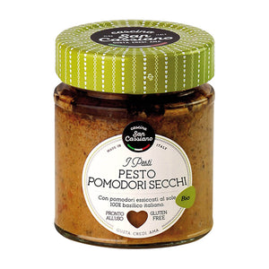 Organic red pesto with basil and sun-dried tomatoes